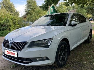 2015 Skoda Superb III, белый, 1600000 рублей, вид 3