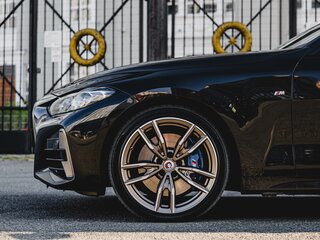2023 BMW 4 серии M440i xDrive G22, G23, G26, чёрный, 7890000 рублей, вид 4