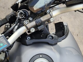 2015 Yamaha MT-09 (FZ-09), серый, 599000 рублей, вид 4