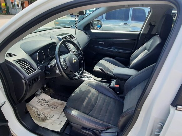 2021 Mitsubishi ASX I Рестайлинг 3, белый, 2500000 рублей - вид 5