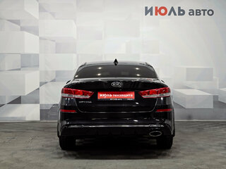 2018 Kia Optima IV Рестайлинг, чёрный, 2000000 рублей, вид 5