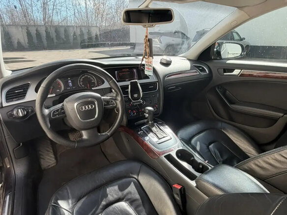 2009 Audi A4 IV (B8), чёрный, 950000 рублей - вид 5