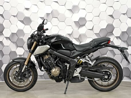 2019 Honda CB 650R, чёрный, 877000 рублей, вид 4