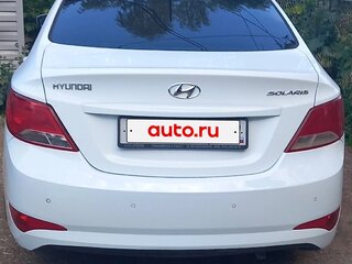 2014 Hyundai Solaris I Рестайлинг, белый, 899999 рублей, вид 4
