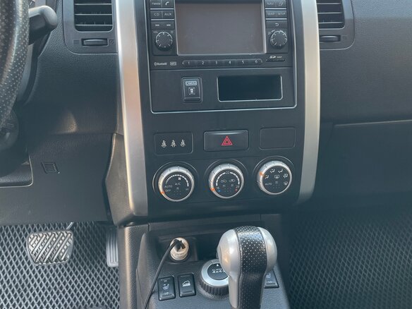 2012 Nissan X-Trail II Рестайлинг, серебристый, 1450000 рублей - вид 13