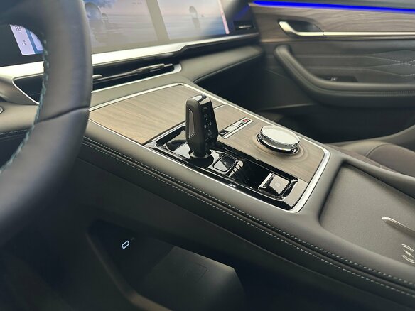 2026 Geely Monjaro I, чёрный, 4954990 рублей - вид 8