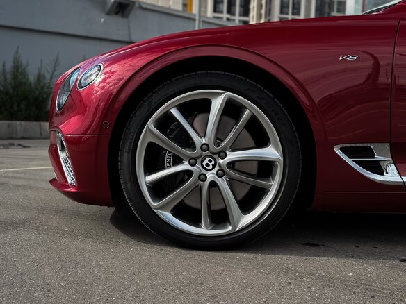 2020 Bentley Continental GT III, красный, 15600000 рублей - вид 15