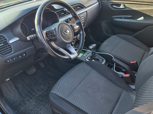 2019 Kia Rio X-Line IV, чёрный, 1150000 рублей - вид 11