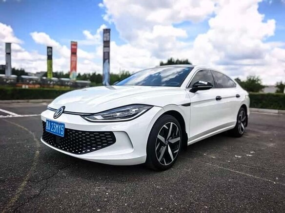 2023 Volkswagen Lamando L II, белый, 1740000 рублей