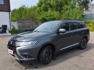 2022 Mitsubishi Outlander III Рестайлинг 3, серый, 2350000 рублей, вид 2