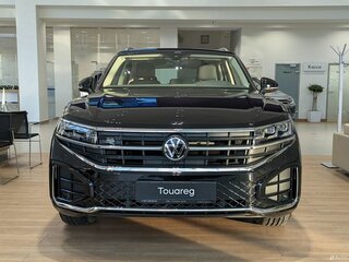 2025 Volkswagen Touareg III Рестайлинг, чёрный, 8590000 рублей, вид 2