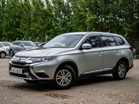 2018 Mitsubishi Outlander III Рестайлинг 2, серебристый, 1250000 рублей, вид 1