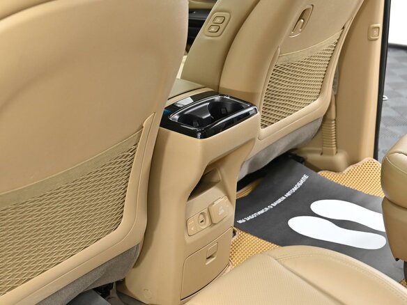 2018 Kia Carnival III, чёрный - вид 16