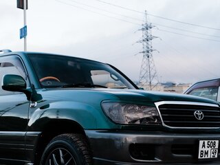 2000 Toyota Land Cruiser 100 Series, зелёный, 1800000 рублей, вид 3