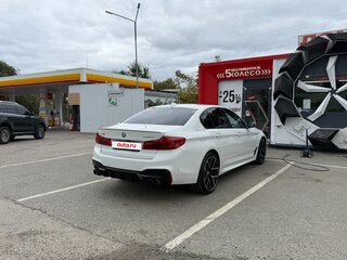 2018 BMW 5 серии 530d xDrive VII (G30/G31/G38), белый, 6100000 рублей, вид 5