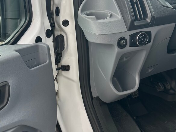 2017 Ford Transit, белый, 2500000 рублей - вид 6