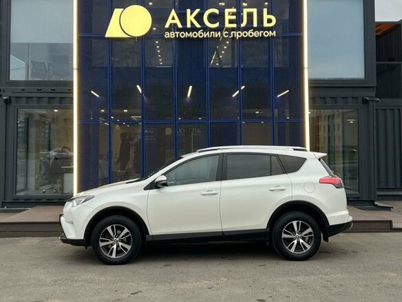 2018 Toyota RAV4 IV (XA40) Рестайлинг, белый - вид 7