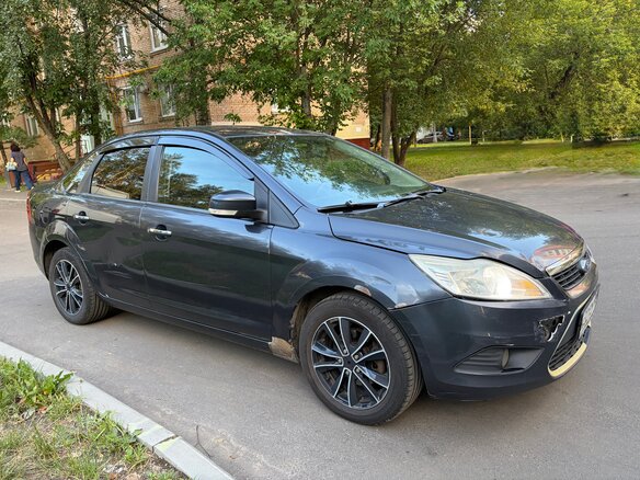 2009 Ford Focus II Рестайлинг, серый, 420000 рублей - вид 2
