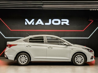 2017 Hyundai Solaris II, белый, 1380000 рублей, вид 4
