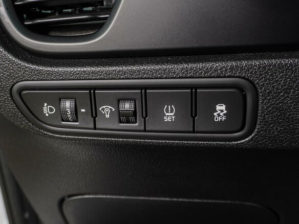 2021 Kia Rio IV Рестайлинг, белый, 1499000 рублей - вид 14
