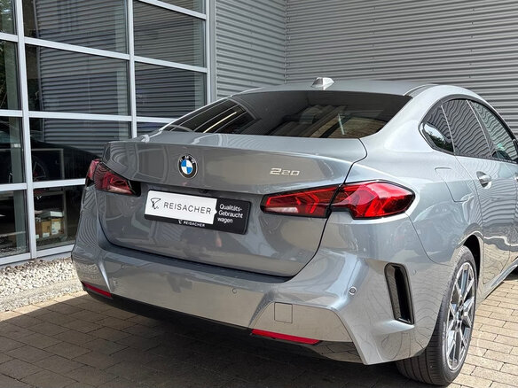 2025 BMW 2 серии Gran Coupe L 220i L F74/78, серебристый, 4346664 рублей - вид 2