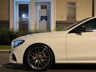 2017 Mercedes-Benz E-Класс 200 V (W213, S213, C238), белый, 4200000 рублей, вид 3