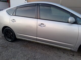 2004 Toyota Prius II (XW20), серебристый, 600000 рублей, вид 2