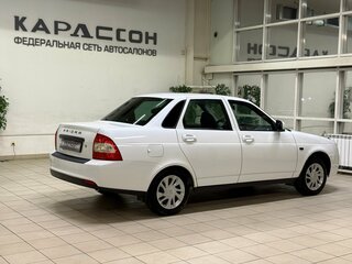 2016 Lada (ВАЗ) Priora I Рестайлинг, белый, 680000 рублей, вид 2