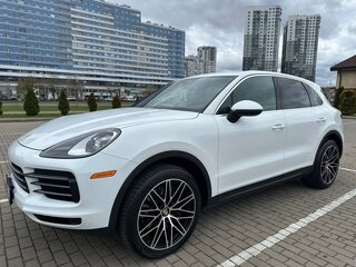 2021 Porsche Cayenne III, белый, 6000000 рублей, вид 1