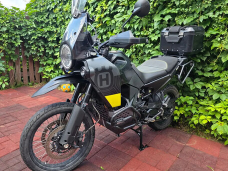 2022 Husqvarna Norden 901, чёрный, 1240000 рублей, вид 3