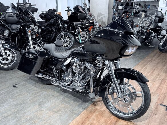 2017 Harley-Davidson Road Glide Special, чёрный, 1899000 рублей