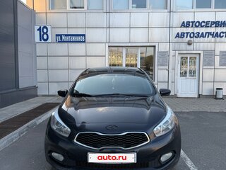 2013 Kia Ceed II, чёрный, 699999 рублей, вид 2