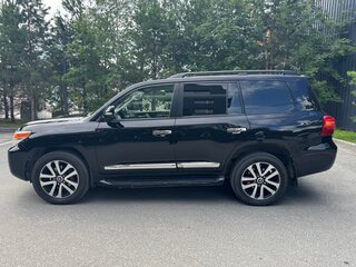 2012 Toyota Land Cruiser 200 Series Рестайлинг 1, чёрный, 3900000 рублей, вид 4
