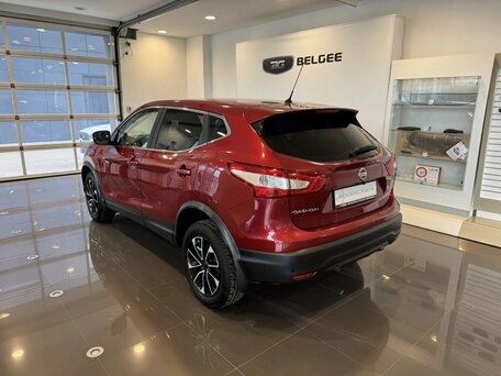 2016 Nissan Qashqai II, красный, 1399000 рублей, вид 2