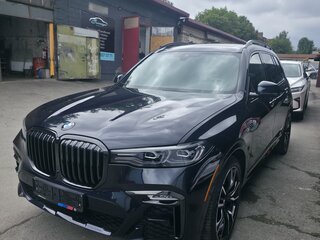 2021 BMW X7 40i I (G07), чёрный, 7900000 рублей, вид 1