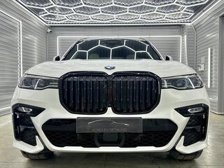 2021 BMW X7 40i I (G07), белый, 9500000 рублей, вид 1
