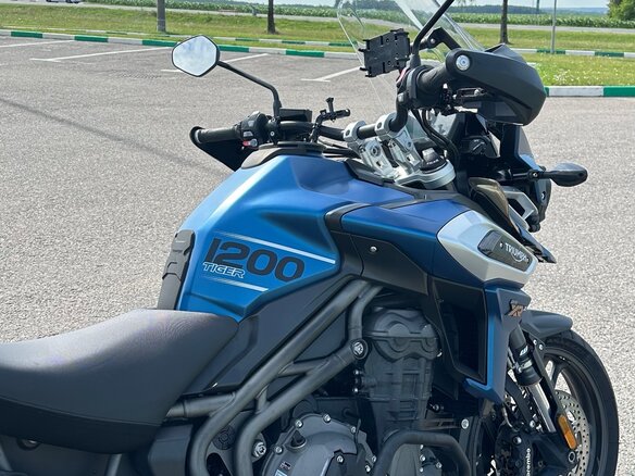 2018 Triumph Tiger 1200, синий, 949000 рублей - вид 8