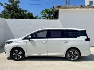 2021 GAC Trumpchi M6, белый, 1400000 рублей, вид 3