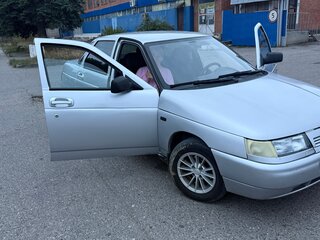 2004 Lada (ВАЗ) 2110, серебристый, 180000 рублей, вид 3