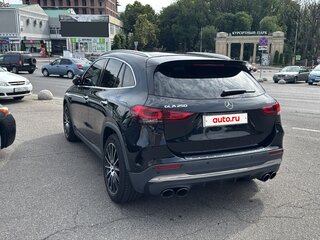 2020 Mercedes-Benz GLA 250 II (H247), чёрный, 3390000 рублей, вид 3