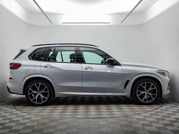 2018 BMW X5 30d IV (G05/G18), белый - вид 5