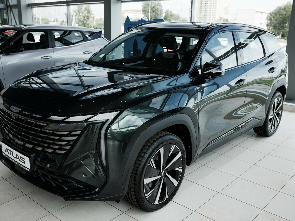 Открыть фотографии: Geely Atlas II