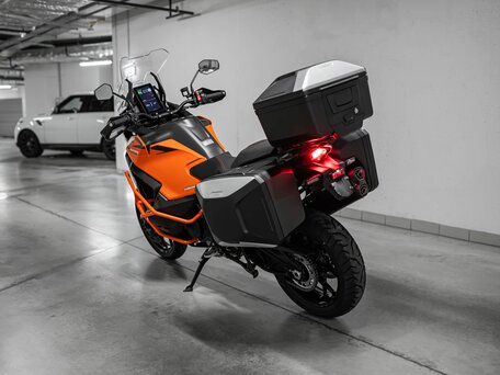 2026 KTM 1390 Super Adventure S Evo, оранжевый, 2990000 рублей, вид 3