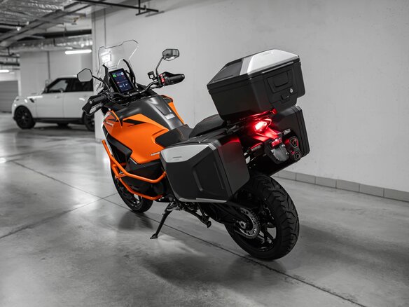 2026 KTM 1390 Super Adventure S Evo, оранжевый, 2990000 рублей - вид 2