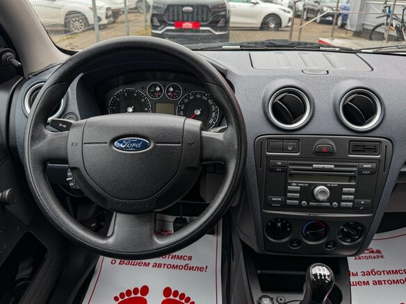 2011 Ford Fusion I Рестайлинг, белый - вид 14