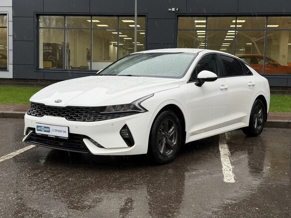 2021 Kia K5 III, белый, 2129000 рублей