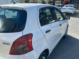 2007 Toyota Yaris II, чёрный, 470000 рублей, вид 3