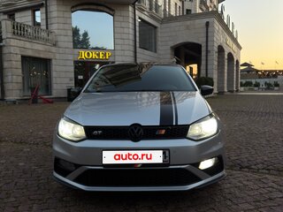 2016 Volkswagen Polo V Рестайлинг, серебристый, 1150000 рублей, вид 3