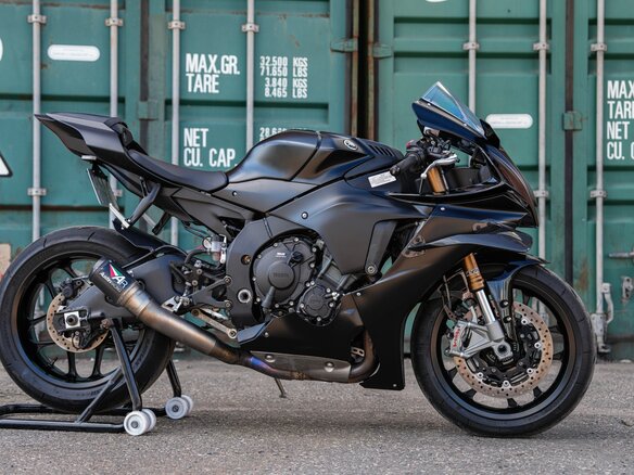2025 Yamaha YZF-R1, чёрный, 2050000 рублей - вид 5