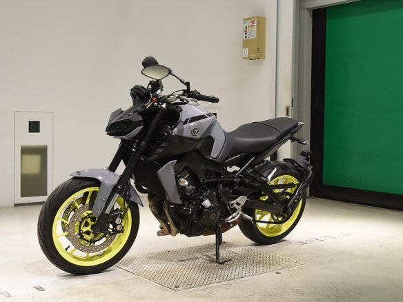 2017 Yamaha MT-09 (FZ-09), серый, 840000 рублей - вид 4